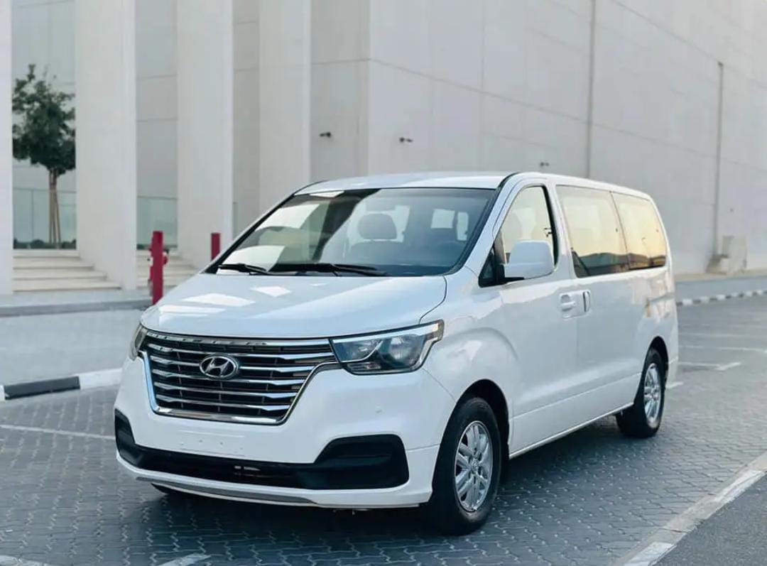 Affordable Airport Transfers with Hyundai H1 Minibus – Spacious & Comfortable Ride