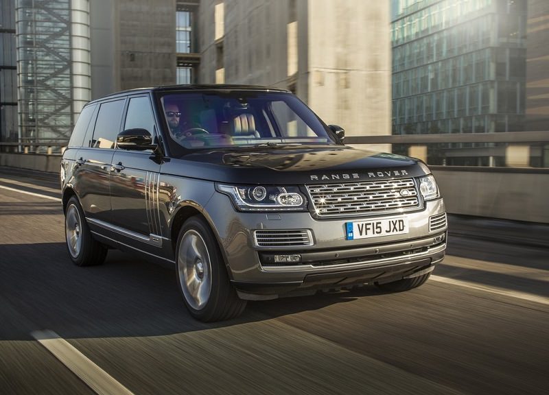 Range Rover Sport: An icon of luxury and elegance with New Year's offers.!