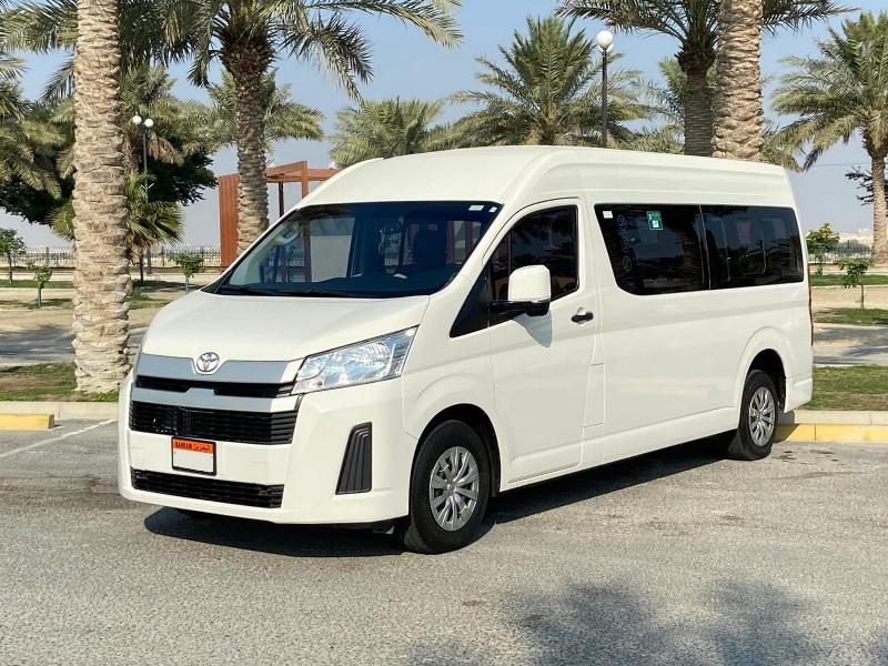 Toyota Hiace 14 Seater - Practical Car for Small Groups with Rent Bus with Discounts