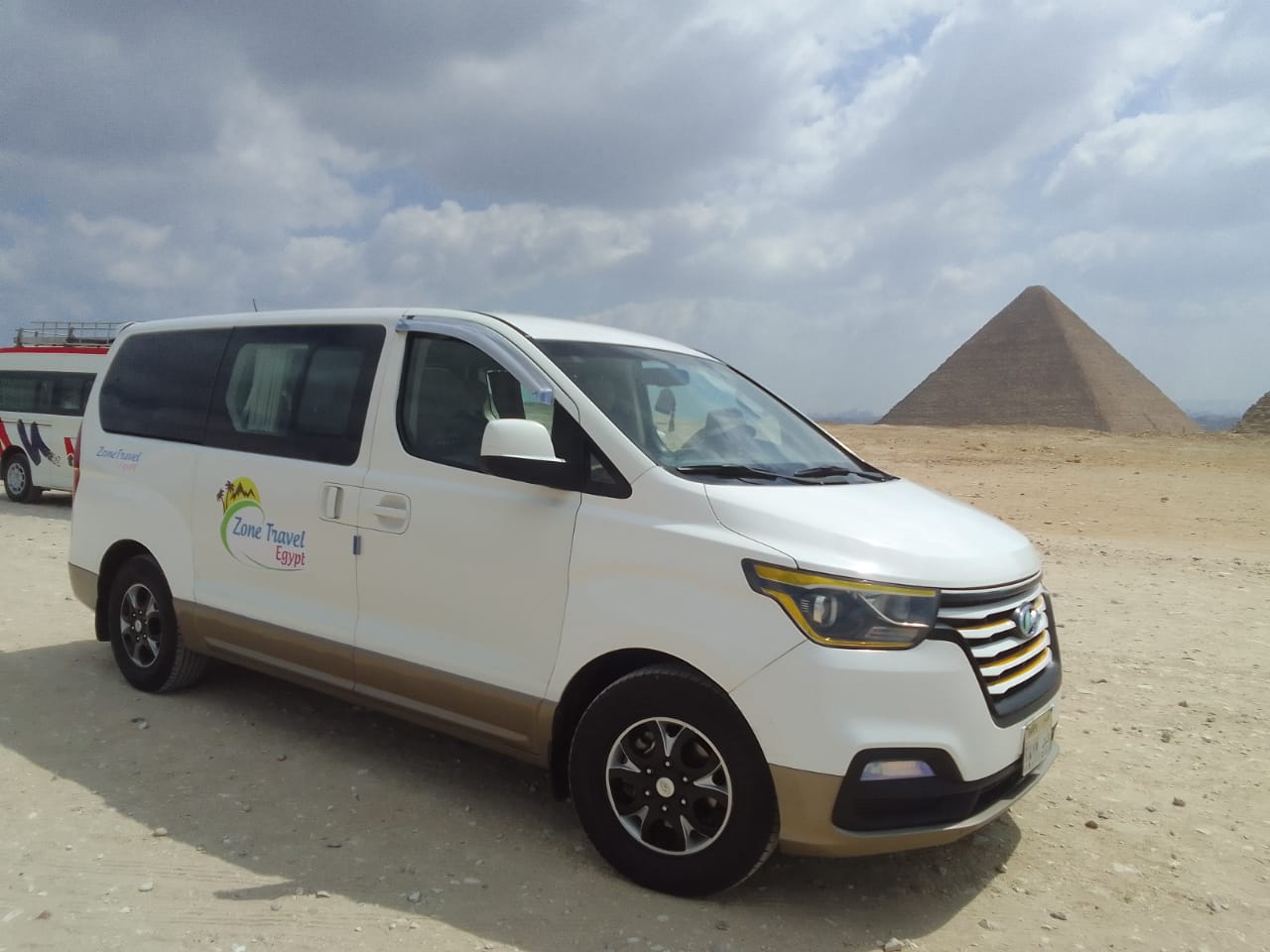  Hyundai H1: The Perfect Choice for Large Families! From the Egyptian Limousine Company